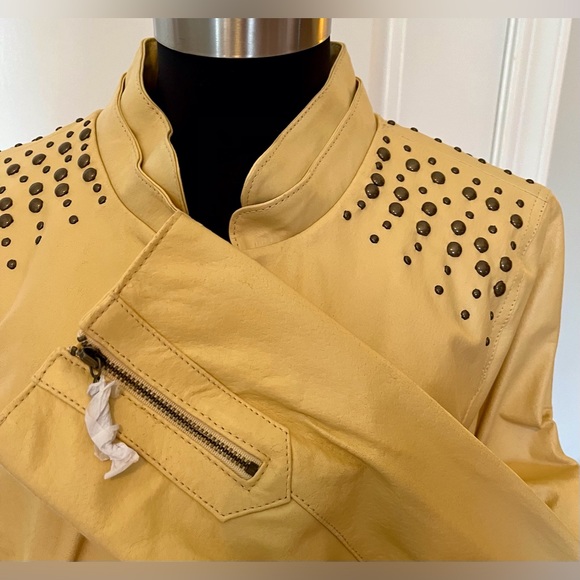 Studded Beige Leather Jacket - Picture 4 of 11